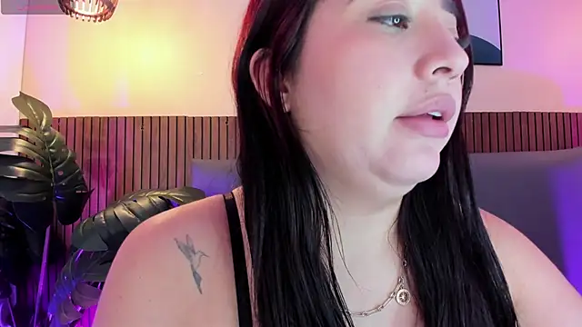 MelinaCruz online show from April 24, 10:56 pm