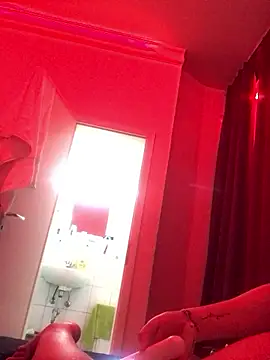 Snapshot of Veramaia chatting on January 13, 12:49 am Veramaia online show from January 13, 12:49 am