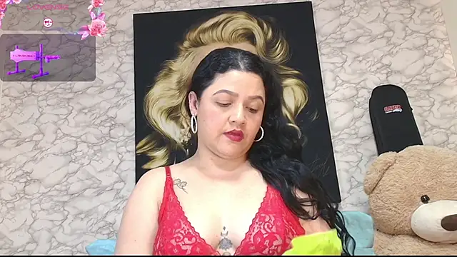 nataliaesmith 24 online show from April 25, 7:33 pm