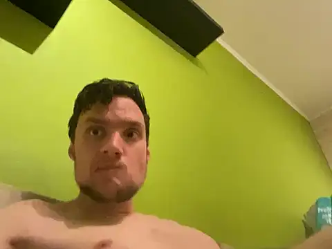 Snapshot of YoungTopGuy chatting on November 30, 5:00 am YoungTopGuy online show from November 30, 5:00 am