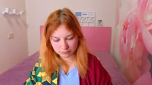 AngelinaLow online show from April 25, 1:41 pm