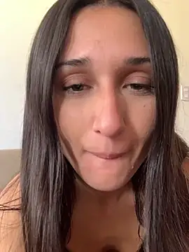 Snapshot of luci_brecman chatting on May 17, 3:19 pm luci brecman online show from May 17, 3:19 pm