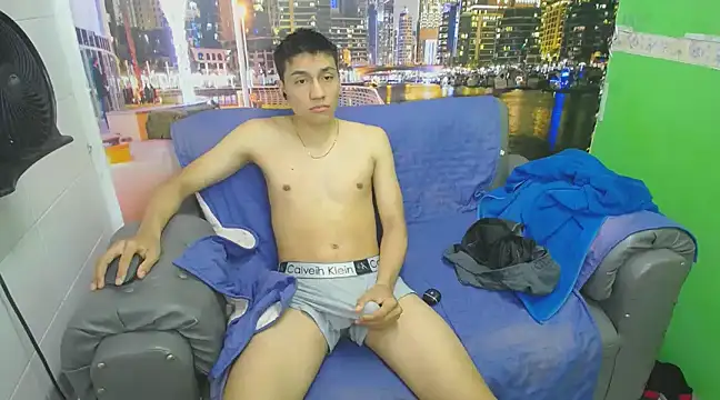 Snapshot of dario_ventura0 chatting on March 19, 1:54 am dario ventura0 online show from March 19, 1:54 am