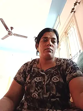 Snapshot of kissmetha chatting on July 6, 5:15 am kissmetha online show from July 6, 5:15 am