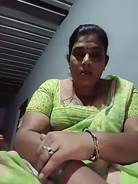 Snapshot of kissmetha chatting on July 20, 6:32 pm kissmetha online show from July 20, 6:32 pm