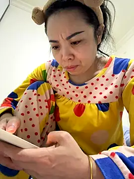 aa520uv online show from November 6, 10:54 pm