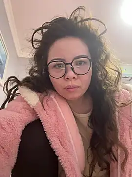 aa520uv online show from February 16, 1:02 am