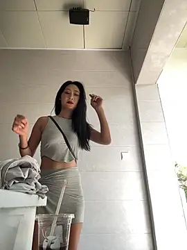 linger-23 online show from September 26, 6:28 am