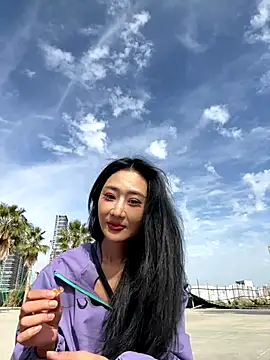 linger-23 online show from November 28, 6:05 am