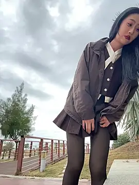 linger-23 online show from January 12, 6:40 am