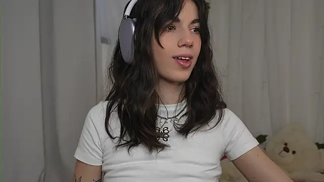 mystica  online show from October 18, 11:33 am