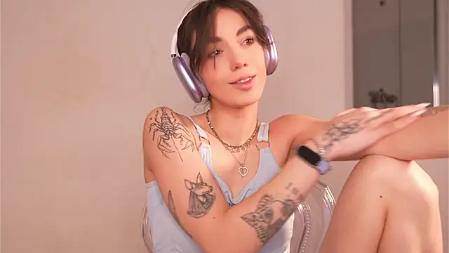 mystica  online show from October 22, 8:58 am