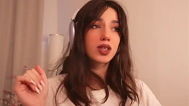 mystica  online show from November 19, 8:47 am