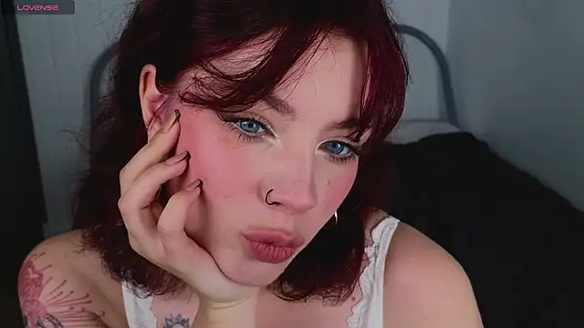 Snapshot of Forget__Me__Nots chatting on September 24, 5:16 pm Forget Me Nots online show from September 24, 5:16 pm