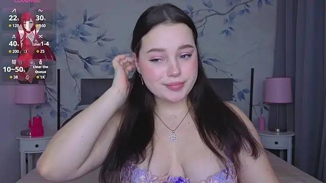 Cute kitty- online show from December 3, 10:30 pm