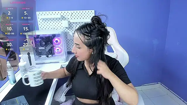 Alice 26  online show from October 22, 10:53 pm