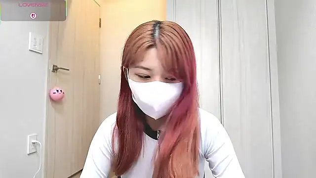 Snapshot of miharu01 chatting on April 5, 9:01 pm miharu01 online show from April 5, 9:01 pm