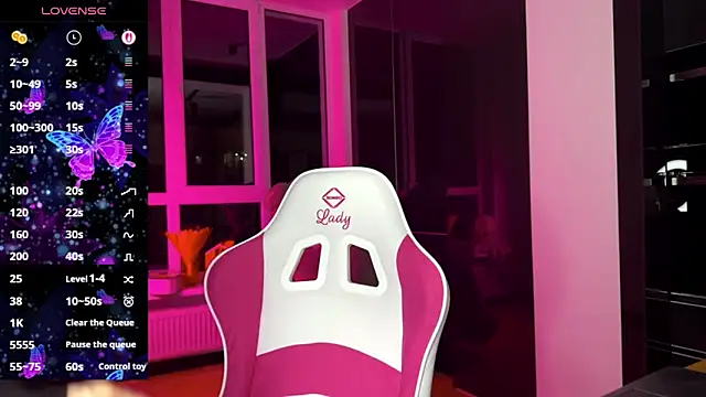 Snapshot of TwinTemptations chatting on March 12, 7:20 pm TwinTemptations online show from March 12, 7:20 pm