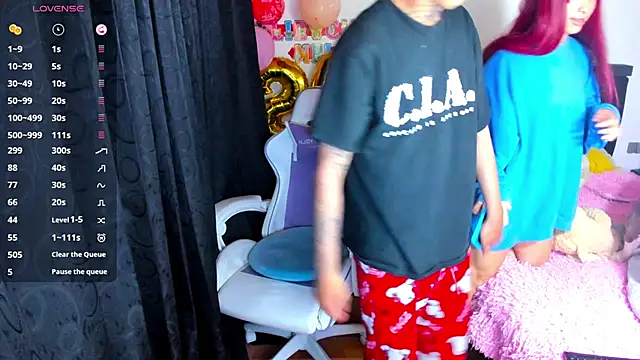 Snapshot of Alex_Sabrina chatting on March 19, 10:11 am Alex Sabrina online show from March 19, 10:11 am