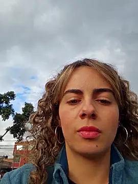 Sairy  online show from October 15, 9:26 pm