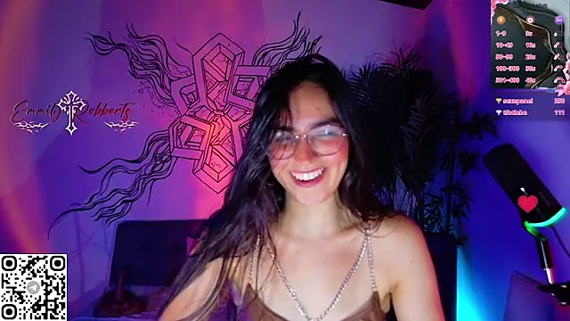Snapshot of Emmi_Roberts chatting on May 16, 12:18 am Emmi Roberts online show from May 16, 12:18 am