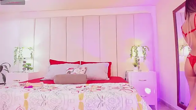 Snapshot of princesssammy2 chatting on October 20, 10:10 pm princesssammy2 online show from October 20, 10:10 pm