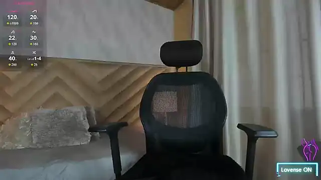 alice kingsley  online show from October 2, 9:33 pm