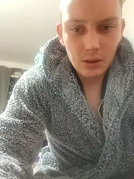 LargeElectrolyte7 online show from November 26, 2:12 am