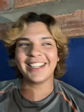 Snapshot of adam_angelssss chatting on March 29, 3:17 am adam angelssss online show from March 29, 3:17 am