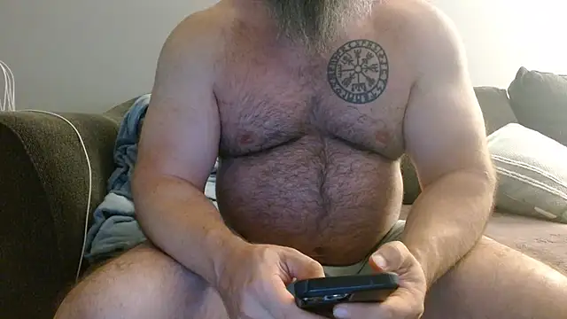 Snapshot of Golgara chatting on July 4, 5:02 am Golgara online show from July 4, 5:02 am