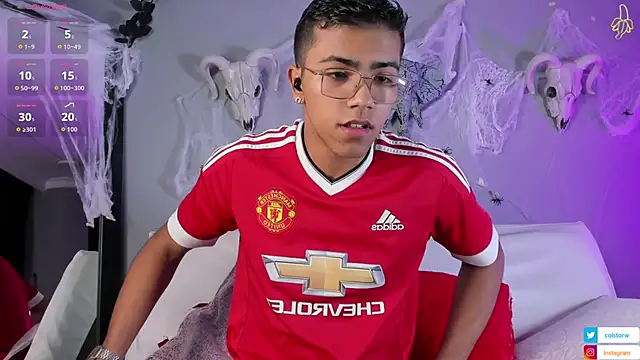 Snapshot of Colstorw_ chatting on October 23, 10:36 am Colstorw online show from October 23, 10:36 am