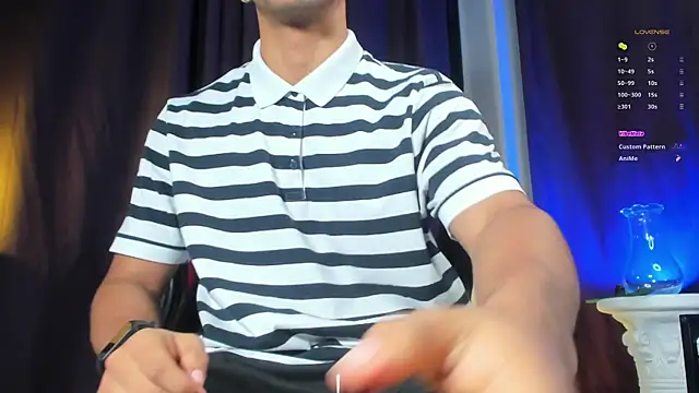 Snapshot of Colstorw_ chatting on November 29, 10:18 am Colstorw online show from November 29, 10:18 am