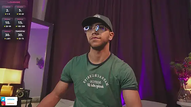 Snapshot of Colstorw_ chatting on December 20, 10:00 am Colstorw online show from December 20, 10:00 am