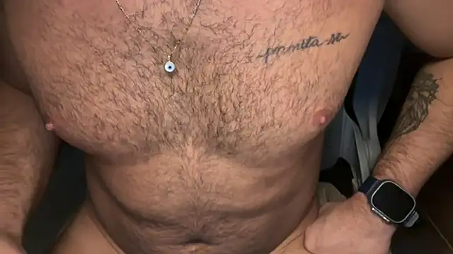 Snapshot of TopRaw3 chatting on November 2, 9:28 pm TopRaw3 online show from November 2, 9:28 pm