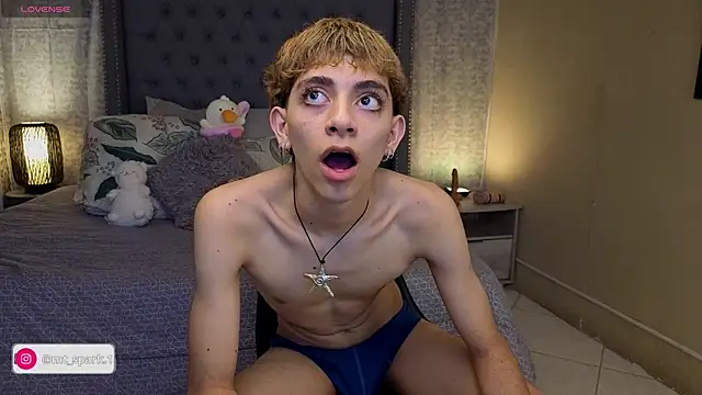 Snapshot of Matty_Sparkk chatting on November 18, 1:59 pm Matty Sparkk online show from November 18, 1:59 pm