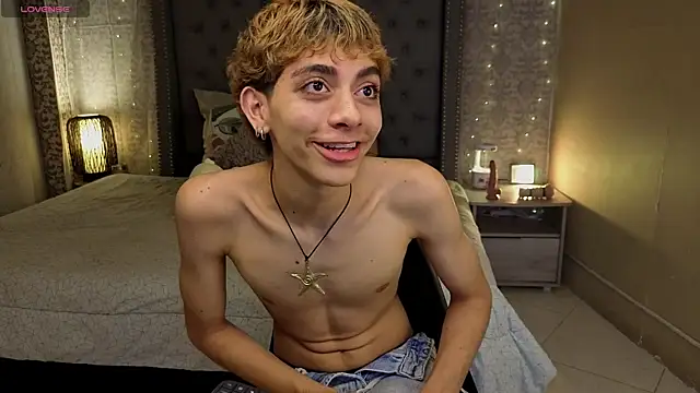 Snapshot of Matty_Sparkk chatting on December 3, 1:53 pm Matty Sparkk online show from December 3, 1:53 pm