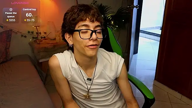 Matty Sparkk online show from May 1, 1:05 pm