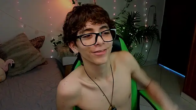 Snapshot of Matty_Sparkk chatting on June 12, 1:10 pm Matty Sparkk online show from June 12, 1:10 pm