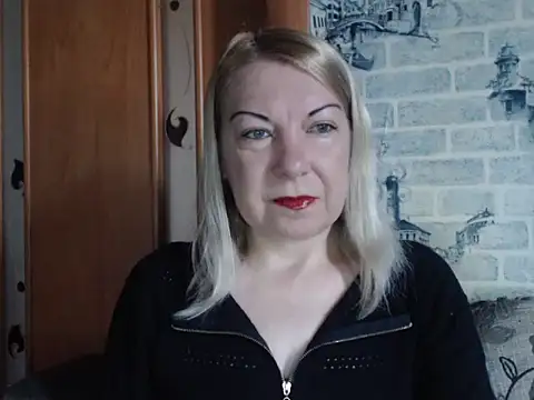 Lillia Ray online show from May 3, 6:08 am