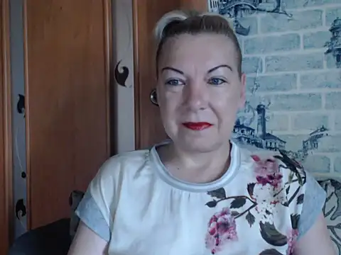 Snapshot of Lillia_Ray chatting on June 1, 6:04 am Lillia Ray online show from June 1, 6:04 am