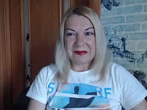 Snapshot of Lillia_Ray chatting on June 9, 7:42 am Lillia Ray online show from June 9, 7:42 am