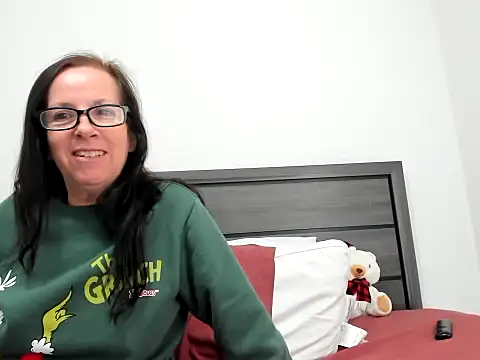 peachgoddess online show from December 4, 3:32 pm