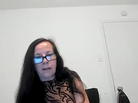 Snapshot of peachgoddess chatting on June 16, 1:14 pm peachgoddess online show from June 16, 1:14 pm