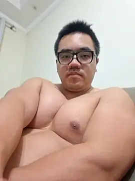 awesometeacher33 online show from April 27, 2:20 am