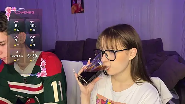 Snapshot of Romanhavesweetydick777 chatting on November 1, 2:19 pm Romanhavesweetydick777 online show from November 1, 2:19 pm