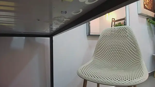 Snapshot of Coral_Lise chatting on September 22, 11:01 am Coral Lise online show from September 22, 11:01 am