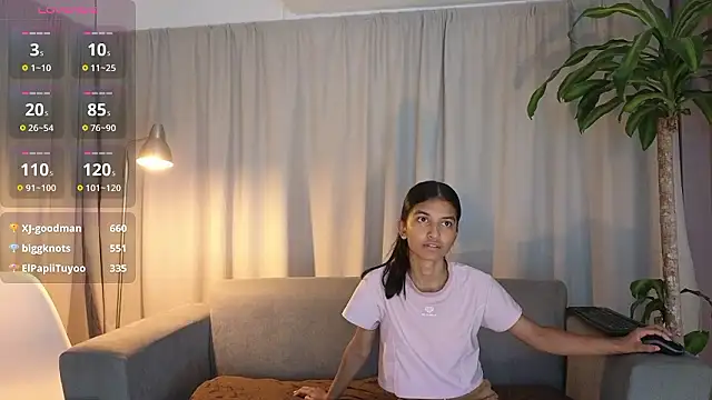 YuliethPetite online show from January 9, 11:13 am