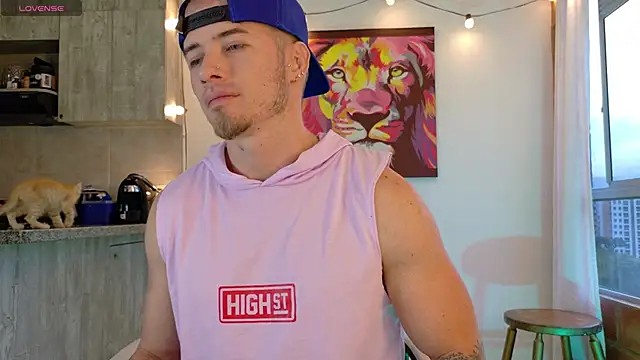 Ryannblue07 online show from October 18, 10:32 pm