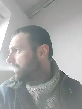 Snapshot of MaksDzubaV chatting on March 19, 12:34 pm MaksDzubaV online show from March 19, 12:34 pm