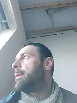 Snapshot of MaksDzubaV chatting on March 20, 10:32 am MaksDzubaV online show from March 20, 10:32 am